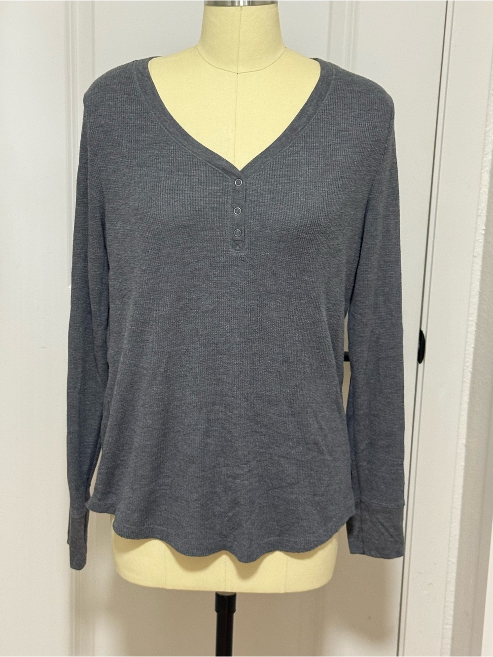 XL Dark Gray Henley Top - Great Condition